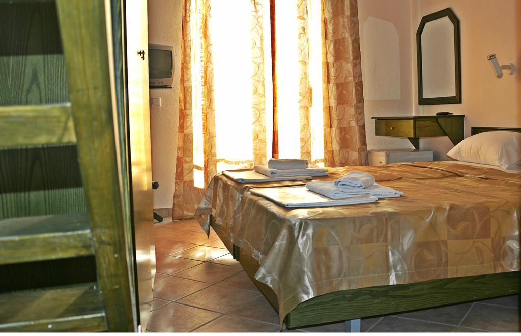 Villa Cariatis Nea Kallikrateia Habitación foto